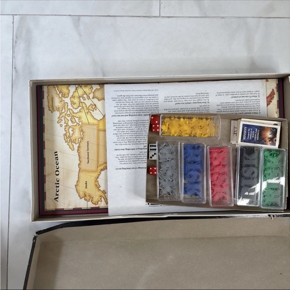 Vintage RISK Board Game by Parker Brothers - The World Conquest Game -1993 - Picture 2 of 9